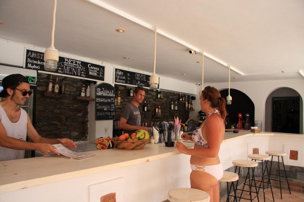 Armadoros Hotel / Ios Backpackers מראה חיצוני תמונה