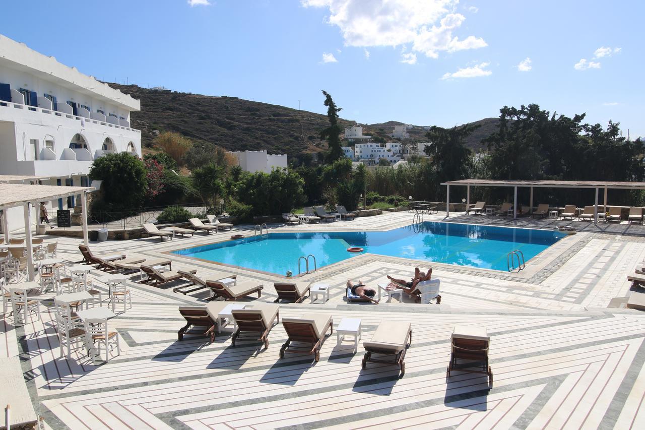 Armadoros Hotel / Ios Backpackers מראה חיצוני תמונה