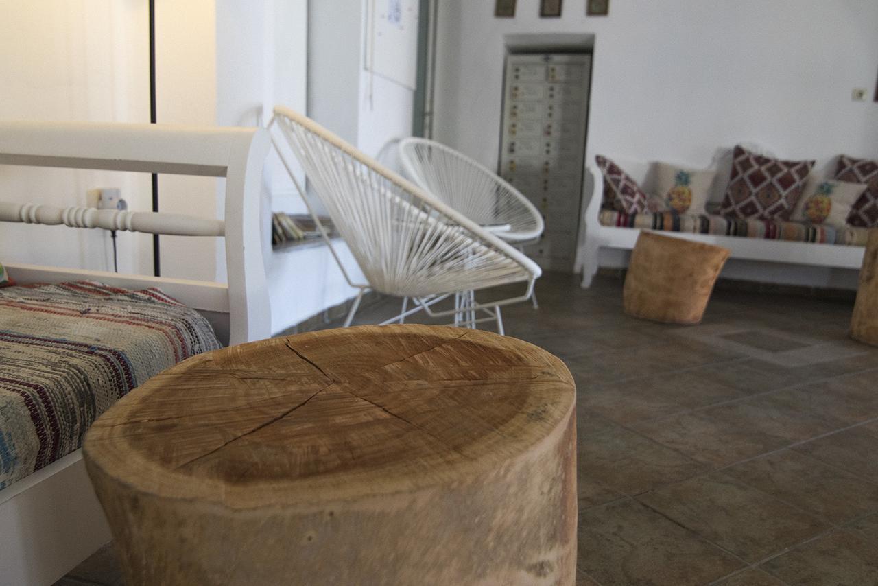 Armadoros Hotel / Ios Backpackers מראה חיצוני תמונה